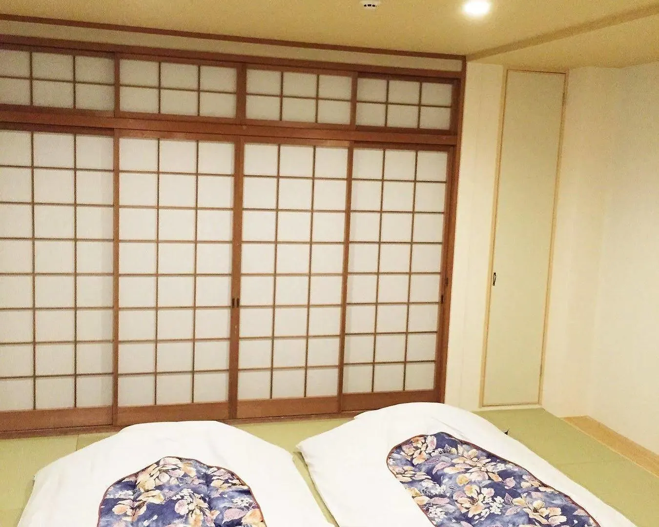 Hale Temari Kyoto Gosho Otel